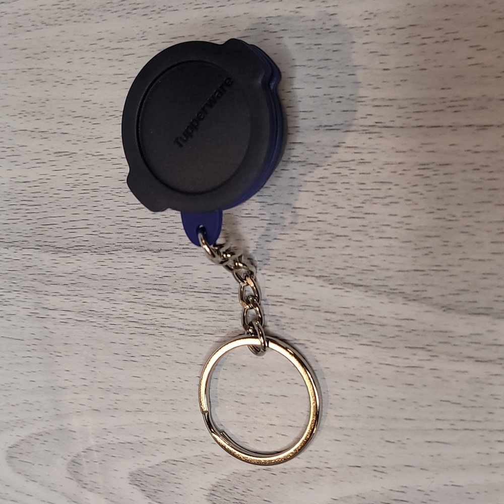 💰5$ ADD ON -Tupperware multi cooker keychain